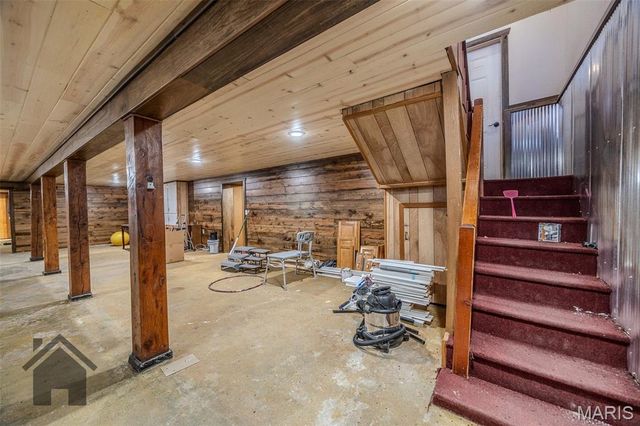 27970 Highway N, Lebanon, MO 65536