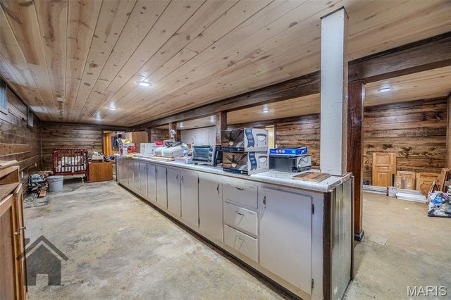 27970 Highway N, Lebanon, MO 65536