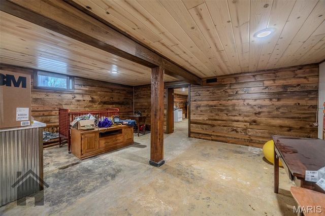 27970 Highway N, Lebanon, MO 65536