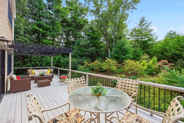 105 Bay Road, Barnstable, MA 02635