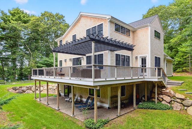 105 Bay Road, Barnstable, MA 02635
