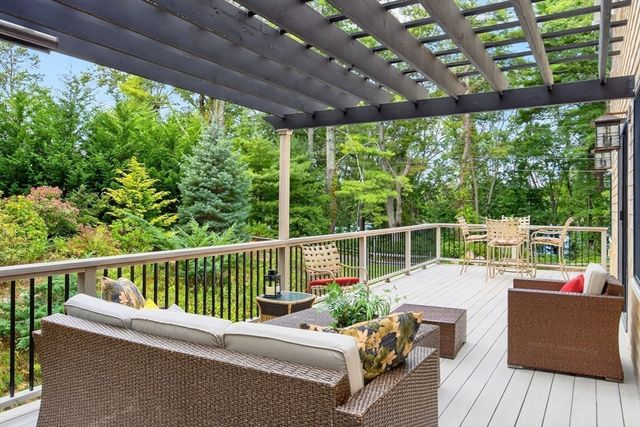 105 Bay Road, Barnstable, MA 02635
