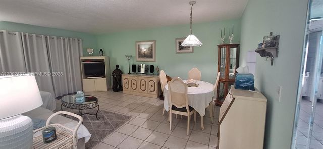 700 NE 14th Ave 407, Hallandale Beach, FL 33009