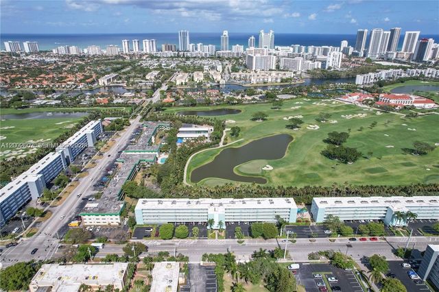 700 NE 14th Ave 407, Hallandale Beach, FL 33009