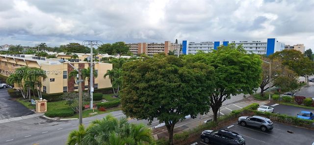 700 NE 14th Ave 407, Hallandale Beach, FL 33009