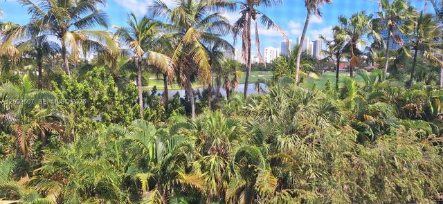 700 NE 14th Ave 407, Hallandale Beach, FL 33009