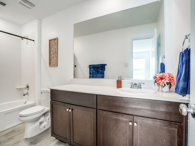 1505 Helmoken Falls Drive, Anna, TX 75409