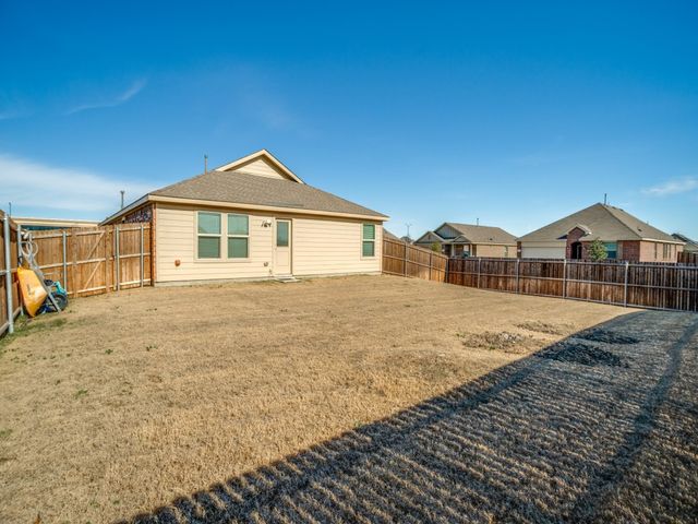 1505 Helmoken Falls Drive, Anna, TX 75409