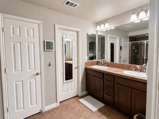 11112 Southerland Drive, Denton, TX 76207