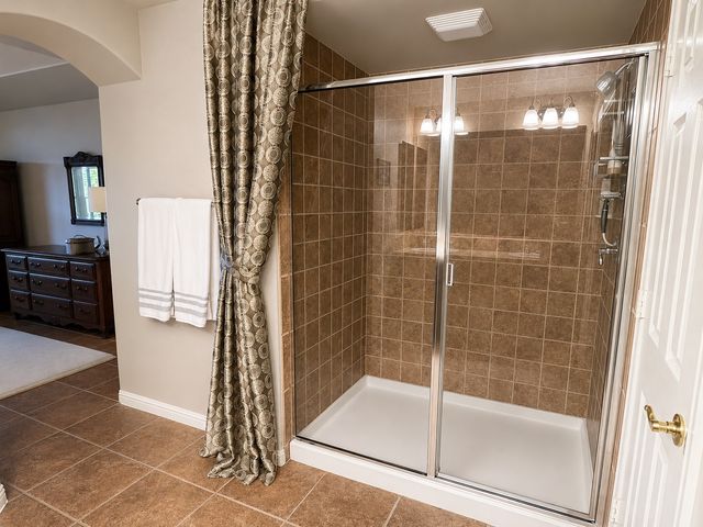 11112 Southerland Drive, Denton, TX 76207