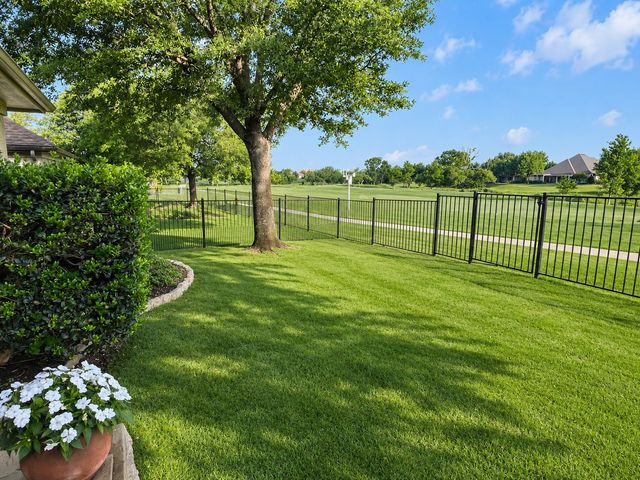11112 Southerland Drive, Denton, TX 76207