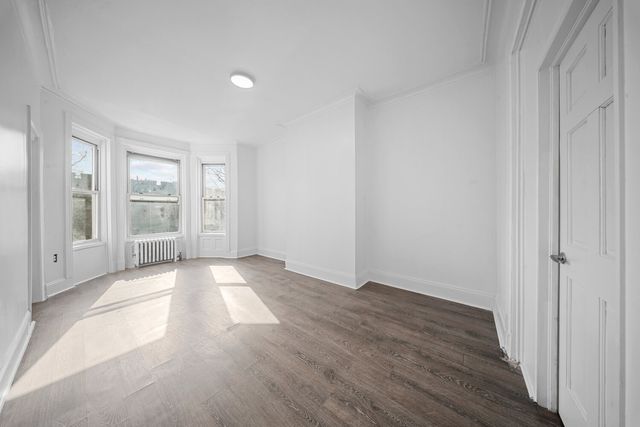 1207 HANCOCK Street, New York City, NY 11221