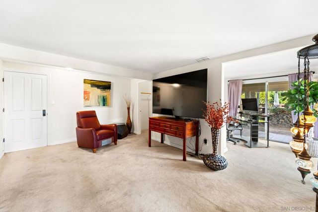 10135 Hermosa Way, La Mesa, CA 91941