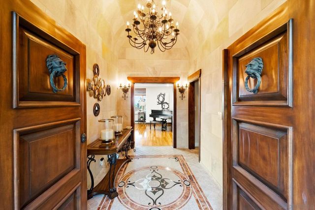 10135 Hermosa Way, La Mesa, CA 91941