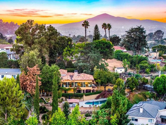 10135 Hermosa Way, La Mesa, CA 91941