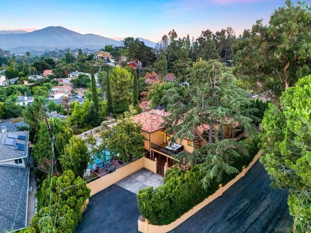 10135 Hermosa Way, La Mesa, CA 91941