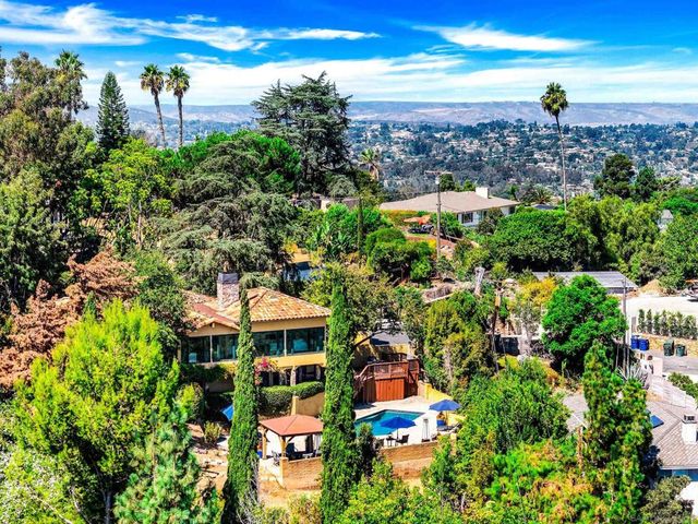 10135 Hermosa Way, La Mesa, CA 91941