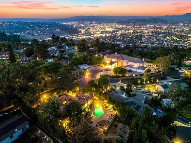 10135 Hermosa Way, La Mesa, CA 91941