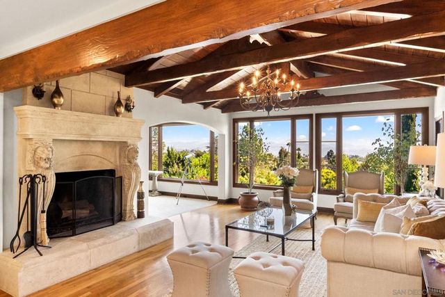 10135 Hermosa Way, La Mesa, CA 91941