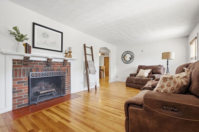 222 Cambridge Road, Woburn, MA 01801