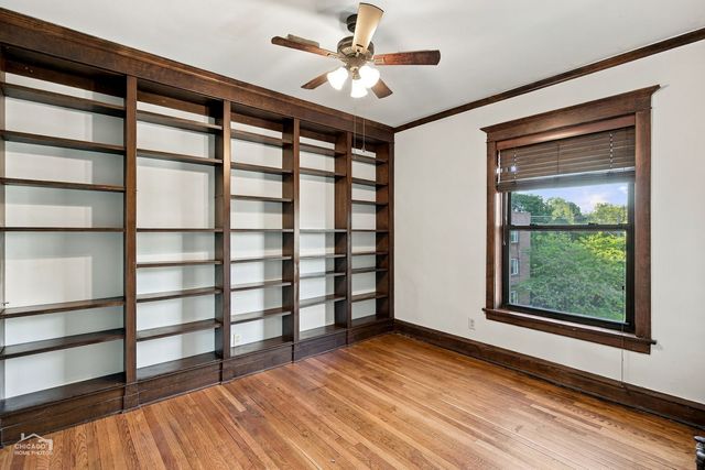 5520 S Cornell Avenue 3S, Chicago, IL 60637