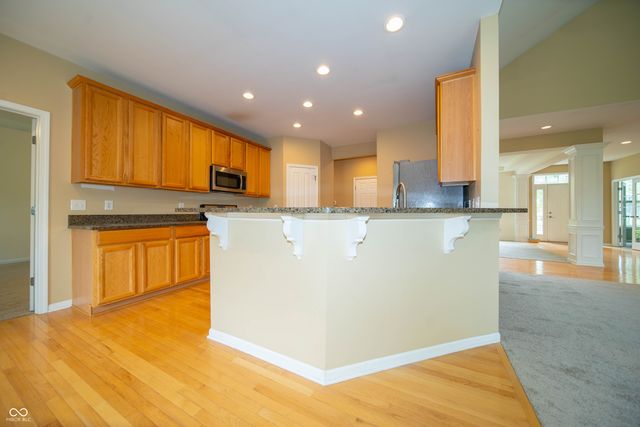 10539 Saddlestone Drive, Fishers, IN 46040