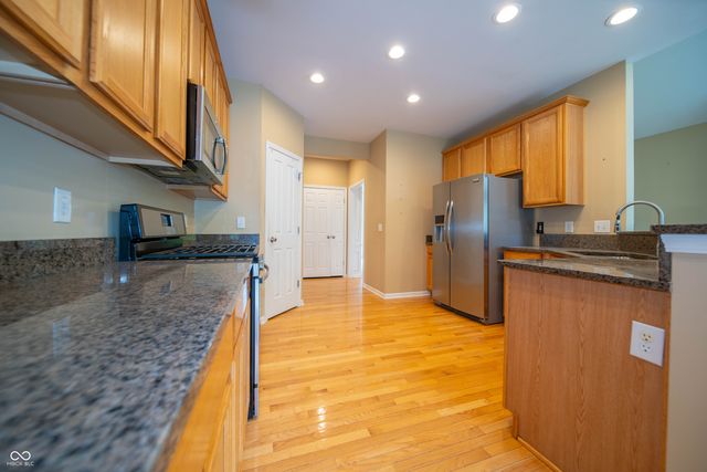 10539 Saddlestone Drive, Fishers, IN 46040