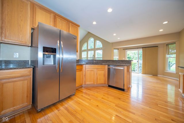 10539 Saddlestone Drive, Fishers, IN 46040