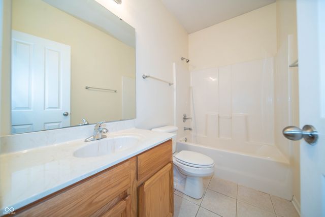 10539 Saddlestone Drive, Fishers, IN 46040