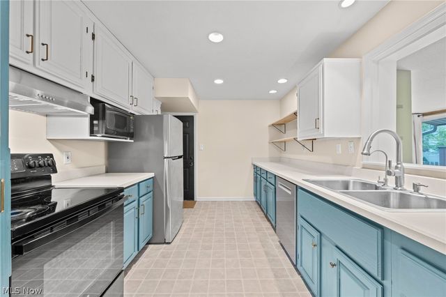 2644 Sylvan Road, Cuyahoga Falls, OH 44221