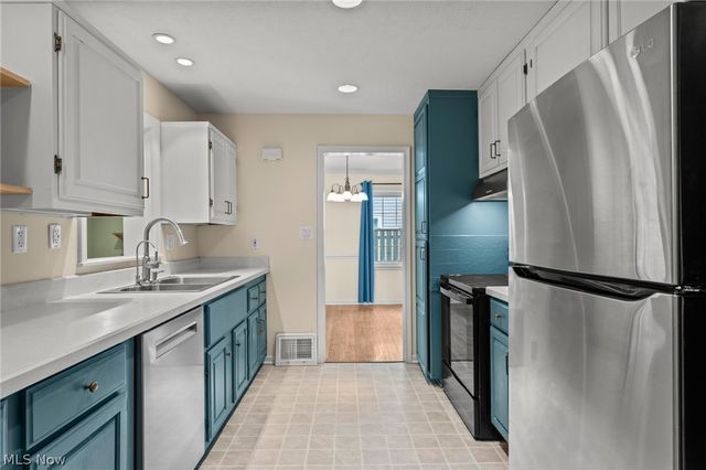 2644 Sylvan Road, Cuyahoga Falls, OH 44221