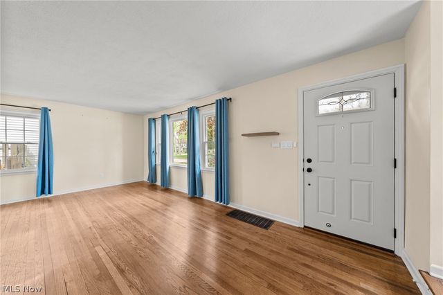 2644 Sylvan Road, Cuyahoga Falls, OH 44221