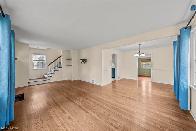 2644 Sylvan Road, Cuyahoga Falls, OH 44221