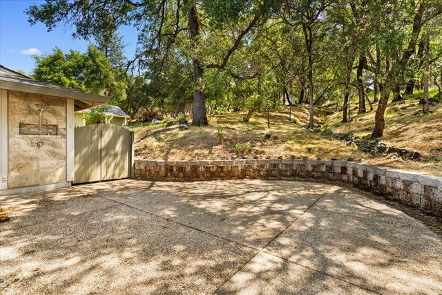 18610 Jayhawk Dr, Penn Valley, CA 95946