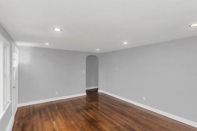 49 Bennett St, Chicopee, MA 01013