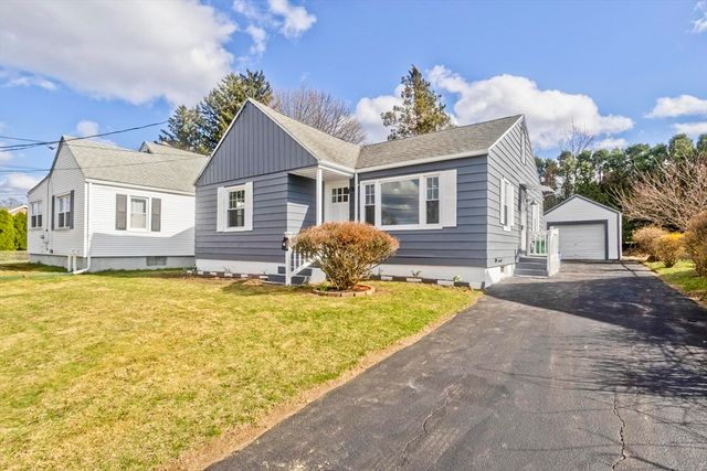 49 Bennett St, Chicopee, MA 01013