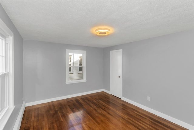 49 Bennett St, Chicopee, MA 01013