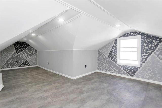 49 Bennett St, Chicopee, MA 01013