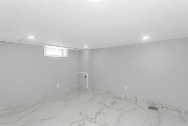 49 Bennett St, Chicopee, MA 01013