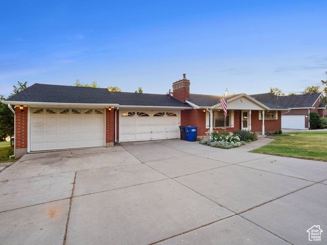 35 N MOUNTAIN RD, Fruit Heights, UT 84037