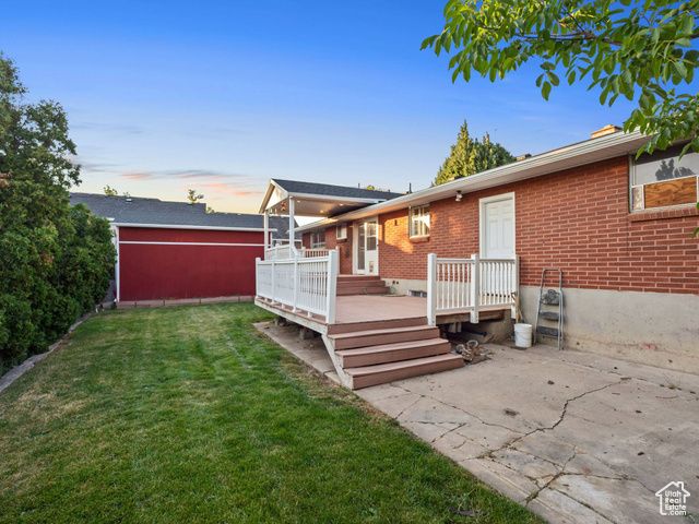 35 N MOUNTAIN RD, Fruit Heights, UT 84037
