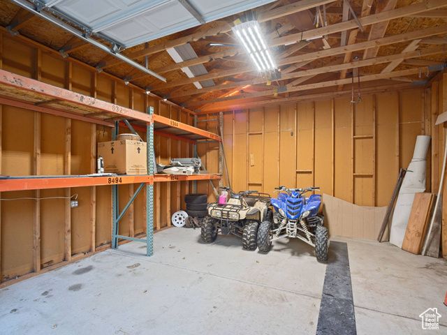 35 N MOUNTAIN RD, Fruit Heights, UT 84037