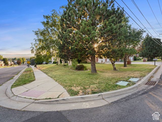 35 N MOUNTAIN RD, Fruit Heights, UT 84037