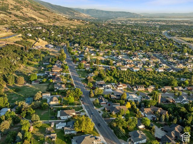 35 N MOUNTAIN RD, Fruit Heights, UT 84037