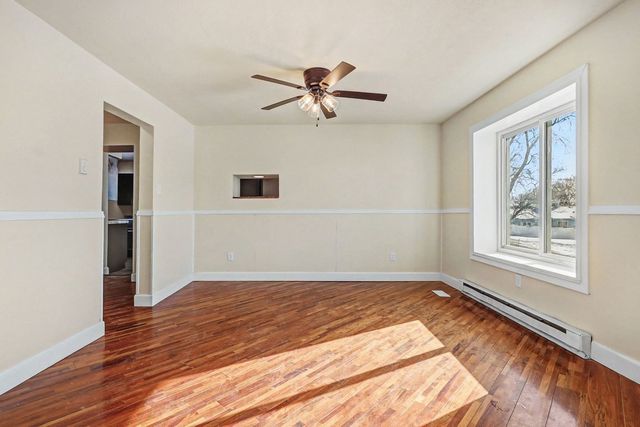 712 Davis Street, Rockdale, IL 60436