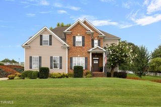 220 Ridgeview Meadows Drive, Johnson City, TN 37615