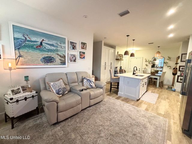 2501 Bienville Boulevard, 416, Ocean Springs, MS 39564