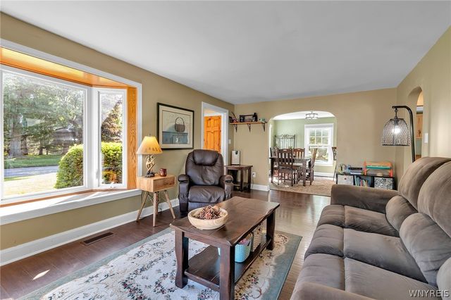 6572 Taylor Road, Hamburg, NY 14075