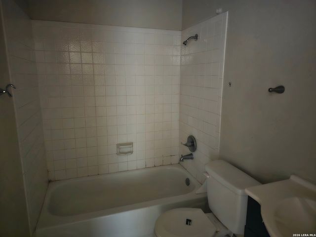 10475 Canyon Village, San Antonio, TX 78245