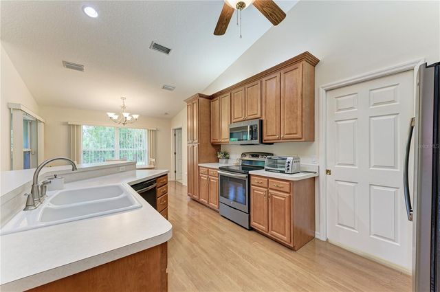 6304 18TH AVENUE E, Bradenton, FL 34208